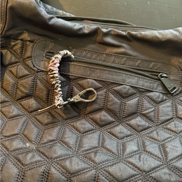 LUG “camper” medium crossbody/shoulder bag. Like new condition, shows no wear. - Picture 5 of 9